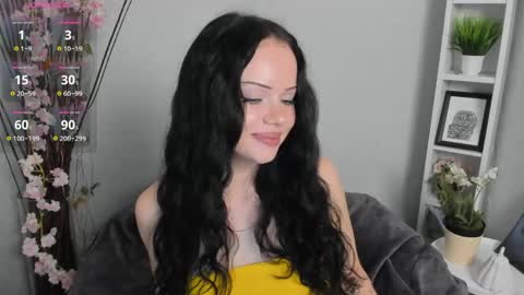 Lori online show from 05-08-26, 04:29