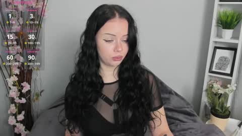Lori online show from 05-18-26, 04:07