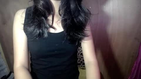 Snapshot of lori_luxe chatting on 10-10-25, 08:19 LORI online show from 10-10-25, 08:19