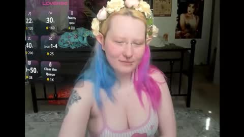 Snapshot of loricritter2 chatting on 03-24-26, 07:41 Lori Critter online show from 03-24-26, 07:41