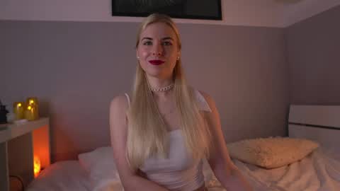 Lorrie online show from 05-03-26, 12:11