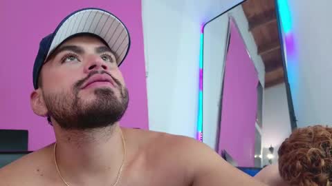 Snapshot of los_juanes chatting on 05-15-26, 07:15 JUAN JUAN online show from 05-15-26, 07:15