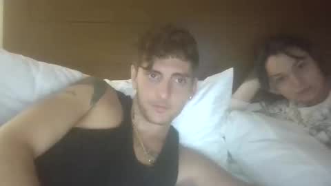 LosRompeCamera online show from 10-31-25, 04:57