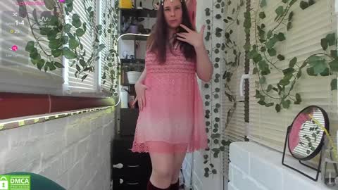 Snapshot of lost_charming chatting on 12-15-24, 12:28 Alisa My darlings online show from 12-15-24, 12:28