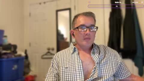 Snapshot of lostandlonelysoul chatting on 09-15-25, 04:01 Hazemir online show from 09-15-25, 04:01