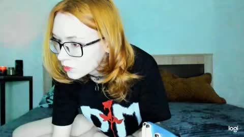Snapshot of lostineden chatting on 06-16-26, 07:38 Eden online show from 06-16-26, 07:38