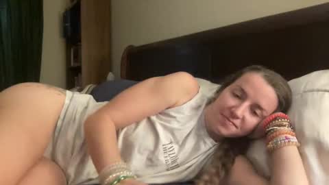 lothlori online show from 11-17-25, 02:45