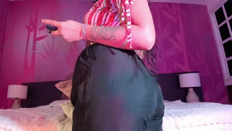 Lotti online show from 01-20-25, 03:26