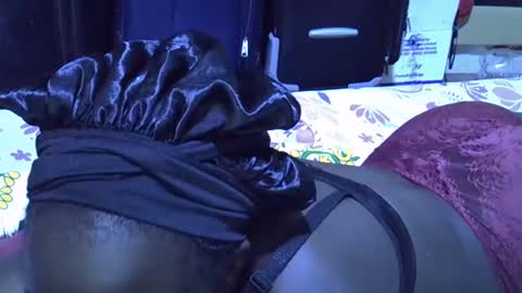 lotty_lavilla online show from 12-20-25, 08:43