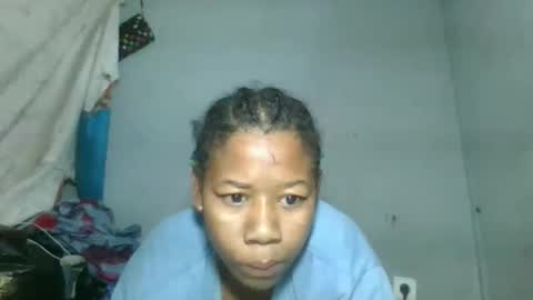 Snapshot of louane98 chatting on 03-21-26, 08:19 louane98 online show from 03-21-26, 08:19