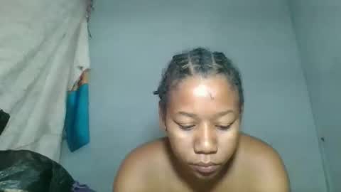 Snapshot of louane98 chatting on 03-22-26, 09:13 louane98 online show from 03-22-26, 09:13