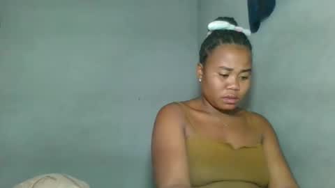 Snapshot of louane98 chatting on 03-24-26, 07:24 louane98 online show from 03-24-26, 07:24