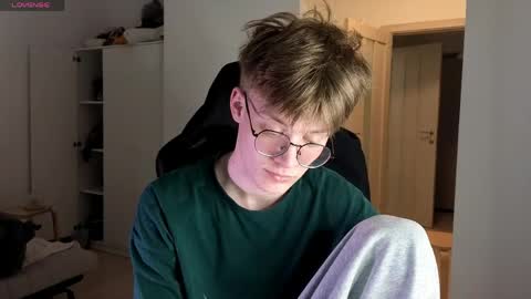 louie_evans online show from 05-11-26, 05:21