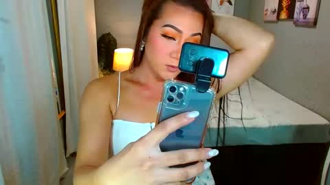 Snapshot of louie_sexy chatting on 12-05-24, 04:53 Cathy online show from 12-05-24, 04:53