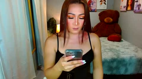 Snapshot of louie_sexy chatting on 12-12-24, 08:14 Cathy online show from 12-12-24, 08:14