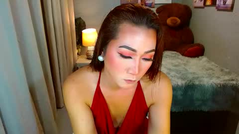 Snapshot of louie_sexy chatting on 12-17-24, 09:28 Cathy online show from 12-17-24, 09:28
