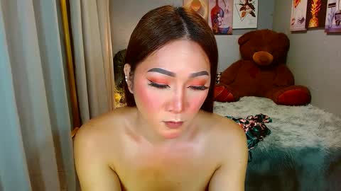 Snapshot of louie_sexy chatting on 12-19-24, 01:07 Cathy online show from 12-19-24, 01:07