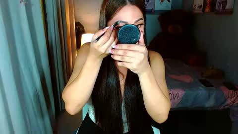 Snapshot of louie_sexy chatting on 12-30-24, 04:51 Cathy online show from 12-30-24, 04:51