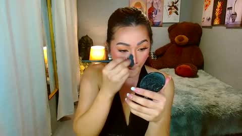 Snapshot of louie_sexy chatting on 01-17-25, 11:38 Cathy online show from 01-17-25, 11:38