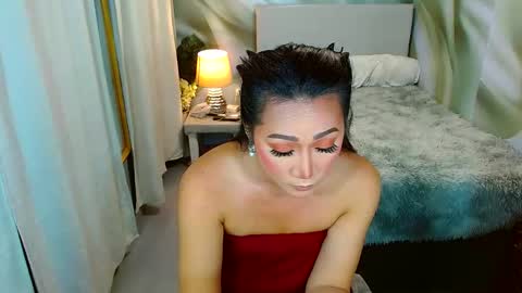 Snapshot of louie_sexy chatting on 02-27-25, 03:48 Cathy online show from 02-27-25, 03:48