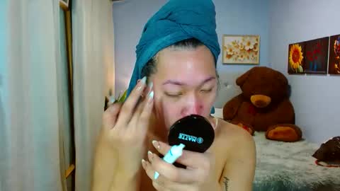 Snapshot of louie_sexy chatting on 10-02-25, 08:43 Cathy online show from 10-02-25, 08:43