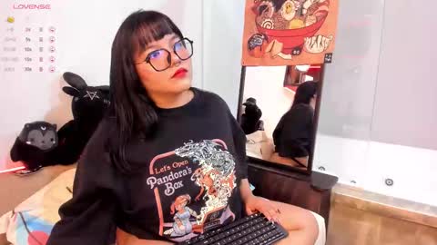   online show from 10-20-25, 04:51