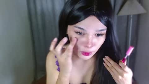 louilalicious online show from 10-15-25, 01:17