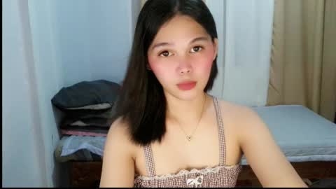 Snapshot of louilalicious chatting on 05-20-26, 12:44 louilalicious online show from 05-20-26, 12:44