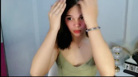 Snapshot of louilalicious chatting on 06-01-26, 12:18 louilalicious online show from 06-01-26, 12:18