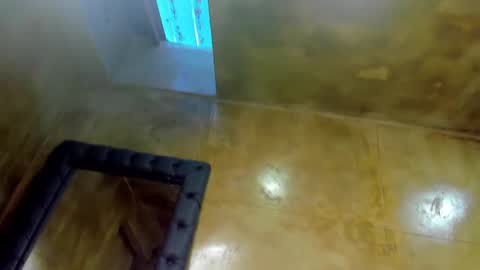 Louis online show from 03-08-25, 10:34