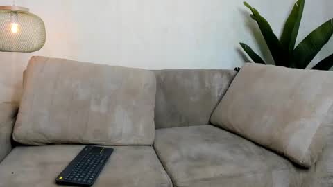 Louis online show from 03-12-25, 11:44