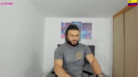 Snapshot of louis_marley_ chatting on 12-19-24, 12:34 louis_marley_ online show from 12-19-24, 12:34