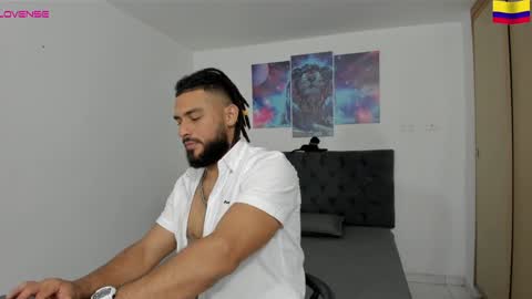 Snapshot of louis_marley_ chatting on 12-29-24, 03:00 louis_marley_ online show from 12-29-24, 03:00