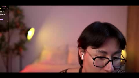 Snapshot of louis_zh chatting on 02-08-26, 02:26 Louis online show from 02-08-26, 02:26