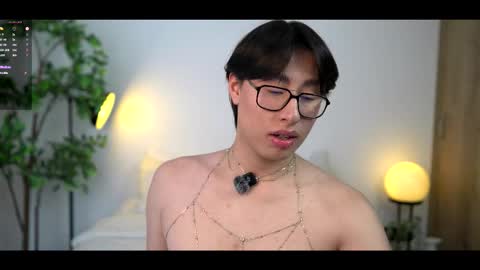 Snapshot of louis_zh chatting on 03-12-26, 08:48 Louis online show from 03-12-26, 08:48