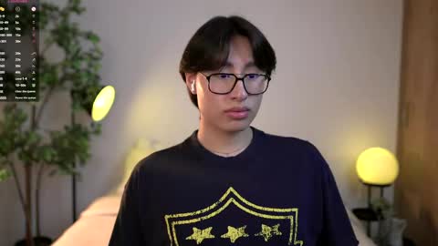 Snapshot of louis_zh chatting on 04-01-26, 10:51 Louis online show from 04-01-26, 10:51