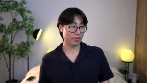 Snapshot of louis_zh chatting on 04-12-26, 09:53 Louis online show from 04-12-26, 09:53