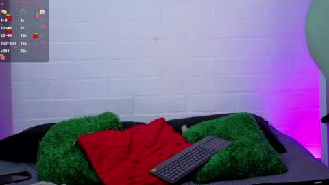  LouIse  online show from 05-01-26, 12:43