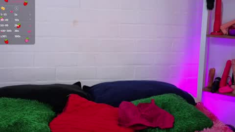  LouIse  online show from 05-11-26, 06:27