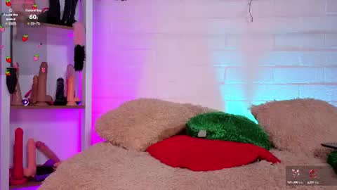  LouIse  online show from 06-25-26, 06:12