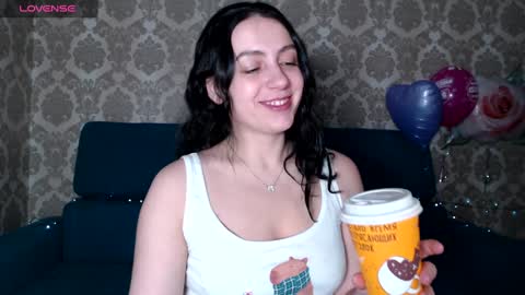 Louise online show from 02-04-25, 04:26