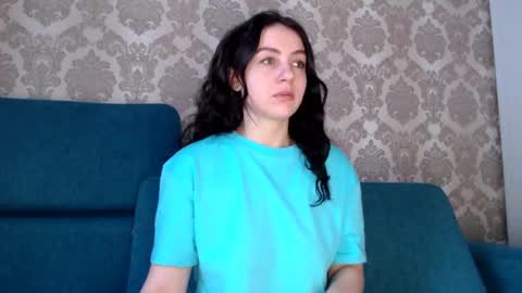 Louise online show from 03-01-25, 05:31
