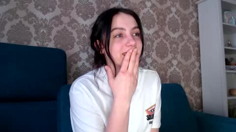Louise online show from 03-12-25, 10:26