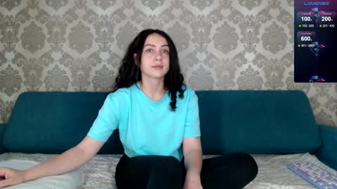 Louise online show from 09-20-25, 07:09