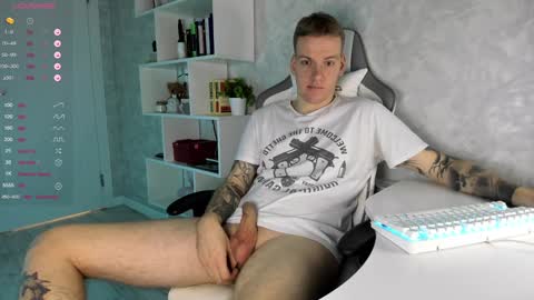 Louis  online show from 01-17-25, 04:57