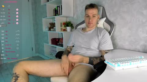 Louis  online show from 02-12-25, 05:26