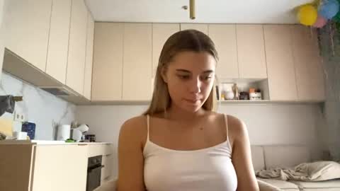 Eliza online show from 05-10-26, 06:18