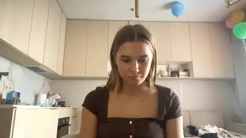 Eliza online show from 05-19-26, 02:45