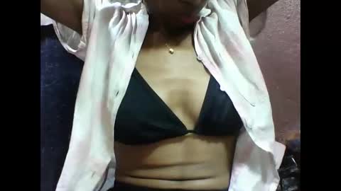 lovaelisa online show from 11-18-25, 02:39