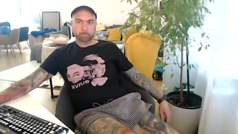Guapito online show from 06-23-26, 09:29